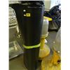 Image 1 : ROLL OF BLACK UNDERLAY