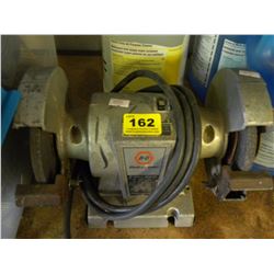 BLACK AND DECKER GRINDER