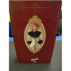 HALLMARK SPECIAL EDITION HOLIDAY MEMORIES BARBIE