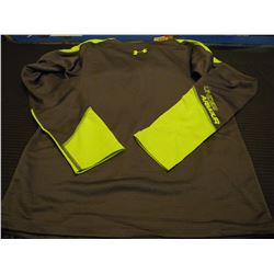 2 NEW UNDERARMOR SIZE YXL SHIRT