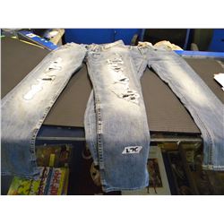 2 NEW AMERICAN EAGLE JEANS SIZE 28X28/COREFLEX RIPPED JEANS 29X32