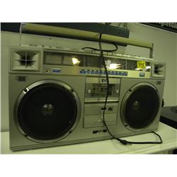 JVC VINTAGE BOOMBOX