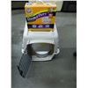 Image 1 : PET CARRIER & NEW BOX OF KITTY LITTER