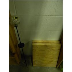 2 WOOD CUTTING BOARDS & OUTDOOR LIGHT