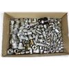 Image 1 : FLAT OF ASSORTED CONNECTORS, VALVES AND MORE