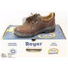 Image 1 : ROYER CSA APPROVED SIZE 4 - 3E WORK SHOES