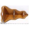 Image 1 : 3 TIER WOOD CORNER HANGING SHELF