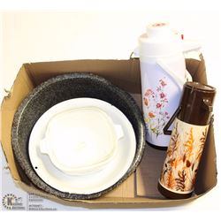 BOX WITH 2 COFFEE THERMOS, CASSEROLE DISHES AND