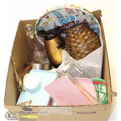 BOX OF ESTATE KITCHEN WARE, SERVERS AND MORE