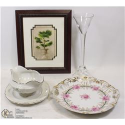 BOX OF COLLECTIBLE CHINA