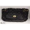 Image 1 : PICABO QUILTED BLACK PURSE