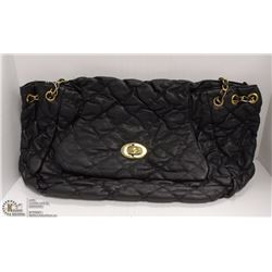 PICABO QUILTED BLACK PURSE
