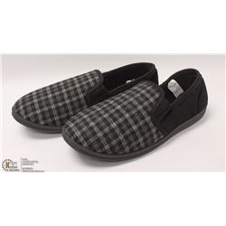 PAIR OF LEISURE FOAMTREADS MENS SLIPPERS SIZE 11