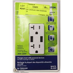 LEVITON  DUPLEX USB CHARGER PLUG IN