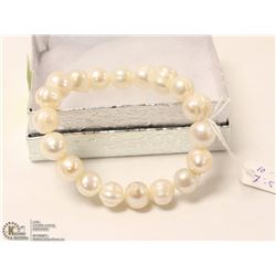 119-FRESH WATER PEARL BRACELET 7.5"