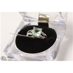 STERLING .925 SILVER RING LIGHT CUBIC GREEN STONE