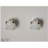 Image 3 : 10KT WHITE GOLD OPAL STUD EARRINGS