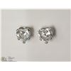 Image 1 : 14KT WHITE GOLD CZ HEART SHAPED EARRINGS