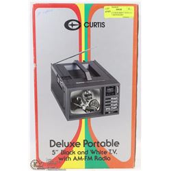 VINTAGE CURTIS B&W 5" PORTABLE TV WITH AM/FM RADIO