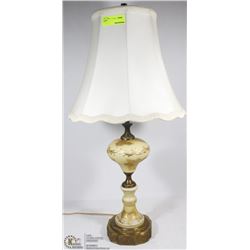 VINTAGE TABLE LAMP