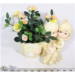 LITTLE GIRL AND BOY GARDEN ORNAMENT