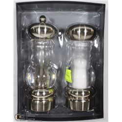 OLD THOMPSON  SALT AND PEPPER MILL SET
