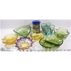 FLAT OF VARIOUS VINTAGE COLORED GLASS ITEMS