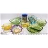 Image 1 : FLAT OF VARIOUS VINTAGE COLORED GLASS ITEMS