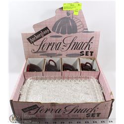 ANCHOR GLASS VINTAGE SERVA-SNACK SET