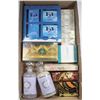 Image 1 : FLAT OF ASSORTED SOAPS AND BATH ITEMS