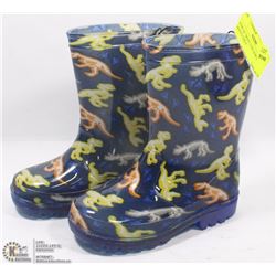 PAIR OF "BOYS" LITE UP RUBBER BOOTS SIZE 5