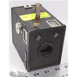 VINTAGE BOX CAMERA