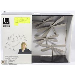 UMBRA WALL FLUTTER WALL DÉCOR INCLUDES 20