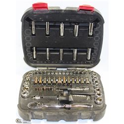 HUSKY LARGE SOCKET WRENCH SET WITH DRIVER AND