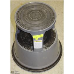 BESTIL ROLLING SELF SETTING STOOL 17"H MAXIMUM