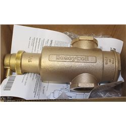 HONEYWELL 1.5" RESIDENTIAL BENT AIR ELIMINATOR