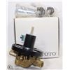 Image 1 : TOTO PRESSURE BALANCE VALVE WITH DIVETER