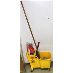 MOP BUCKET WITH MOP AND EXTRA HEAD
