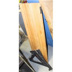 SOLID MAPLE MASTERCRAFT FOLDING WORK BENCH