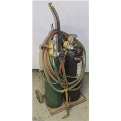 ACYTELENE TORCH KIT W/ HOSE, TORCH & CARRY CASE