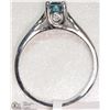 Image 3 : #35-14K WHITE GOLD BLUE & WHITE DIAMOND RING