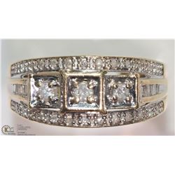 #40-10K YELLOW &WHITE GOLD 39 DIAMOND UNISEX RING