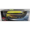 Image 1 : HOTWHEELS CUSTOMIZED VW DRAG BUS 1:18 DIE CAST