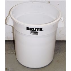 WHITE BRUTES RUBBERMAID COMMERCIAL BUCKET