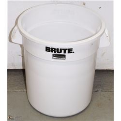 WHITE BRUTES RUBBERMAID COMMERCIAL BUCKET