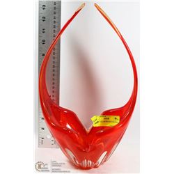 RED ART GLASS DECORATIVE DISH 8 X 5 X 14