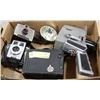 Image 1 : ESTATE COLLECTION OF OLD CAMERAS