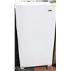 Image 1 : WHITE GENERAL LATERAL 12 CUFT FREEZER