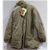 Image 1 : LIGHT GREEN ANAPURNA MOUNTAIN WEAR PARKA SIZE XL