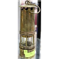 RARE VINTAGE MINERS BRASS OIL LANTERN